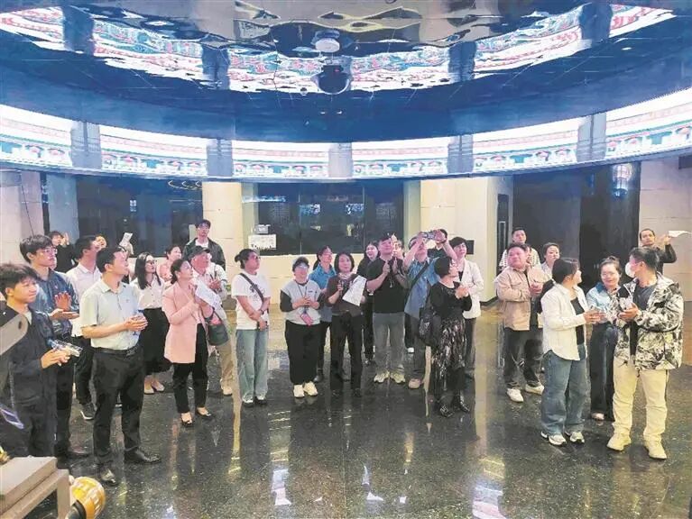 175704307268ba5980356bf.jpg 175704307268ba5980356bf.jpg